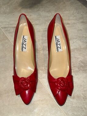 Red Pointed-Toe Floral Bow Pumps for Women